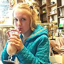 Настя, 24 года